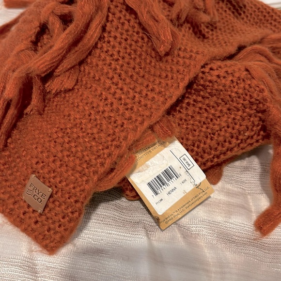 NWT Frye & Co.Oversized Henna  Knit 🧶 Scarf  Retail $68 - Picture 2 of 4